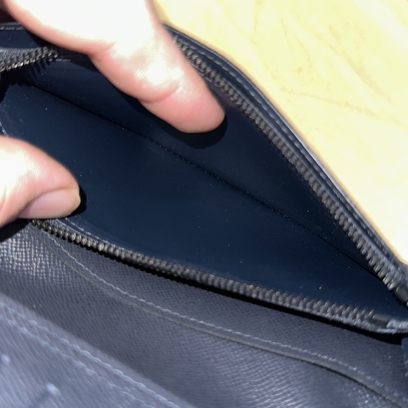 Louis Vuitton monogram ink upside down LV brazza travel wallet organizer - Picture 11 of 13